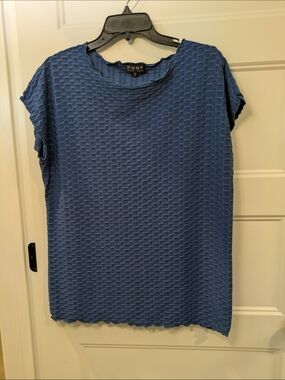 🔴 3/$15 Poof! Blue Textured Short Sleeve Women's Top